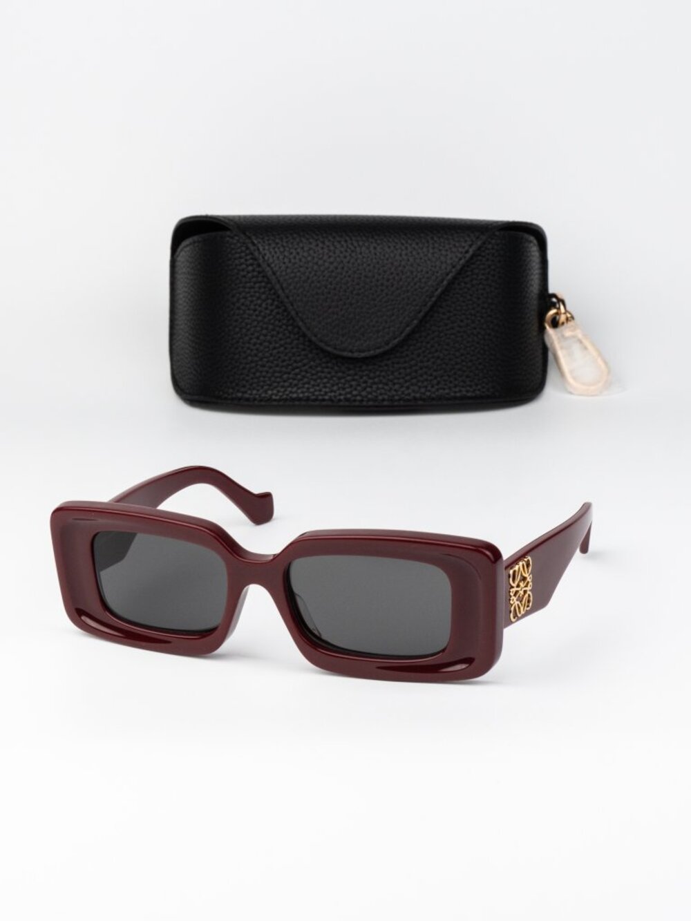 Loewe Women Sunglasses Red Grey Rectangular LW40102F 66A NEW AUTHENTIC